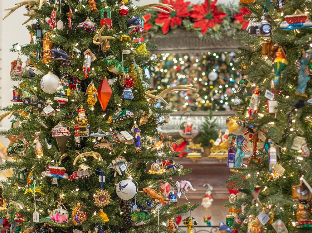 Christmas Round the Corner