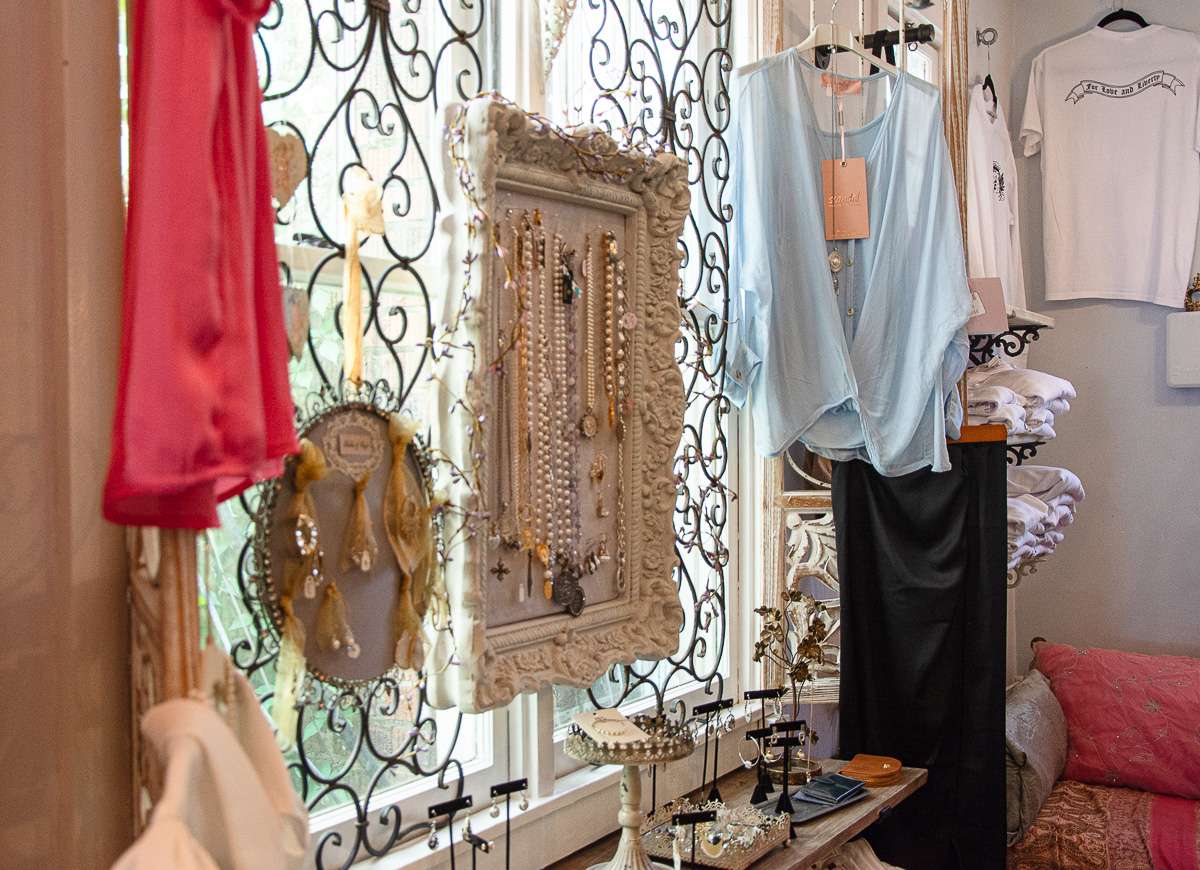 shopping in Fairhope