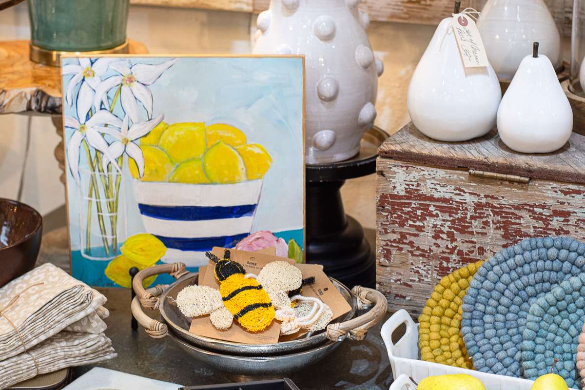 art and gift shop