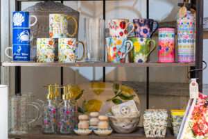 floral coffee mugs