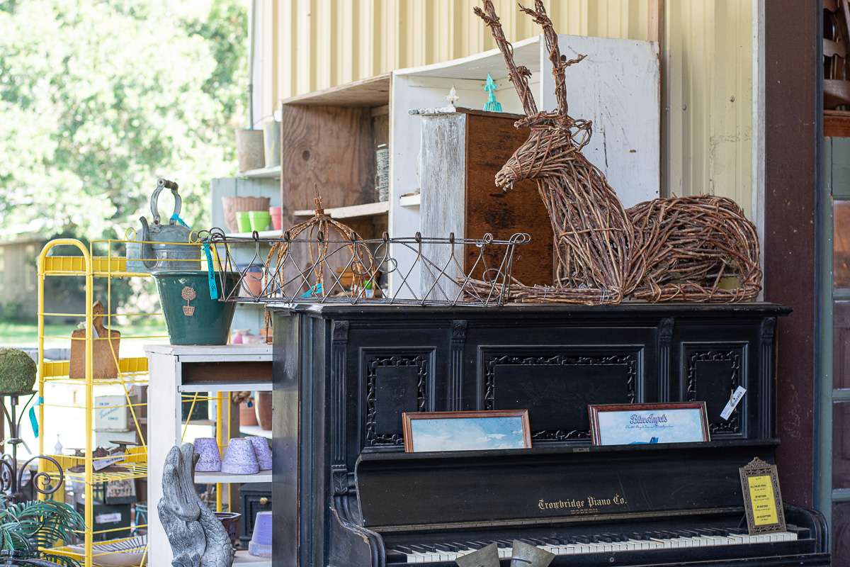 tuveson's architectural consignment