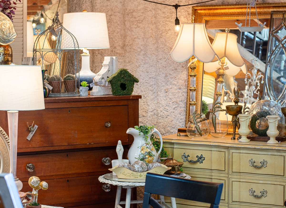 tuveson's architectural consignment